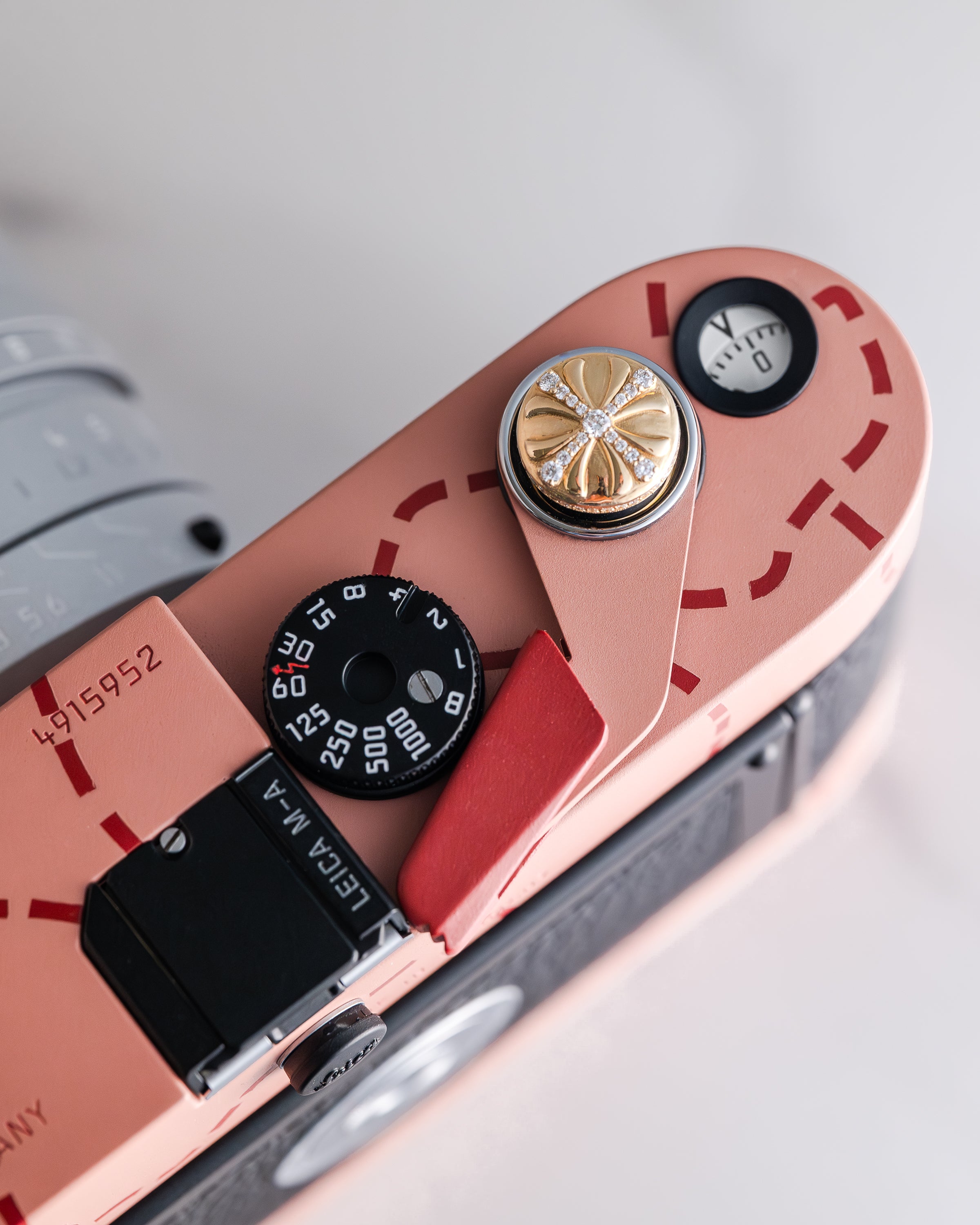 Ghost-FMR: 'Pink Pig' [Leica M-A Typ 127]