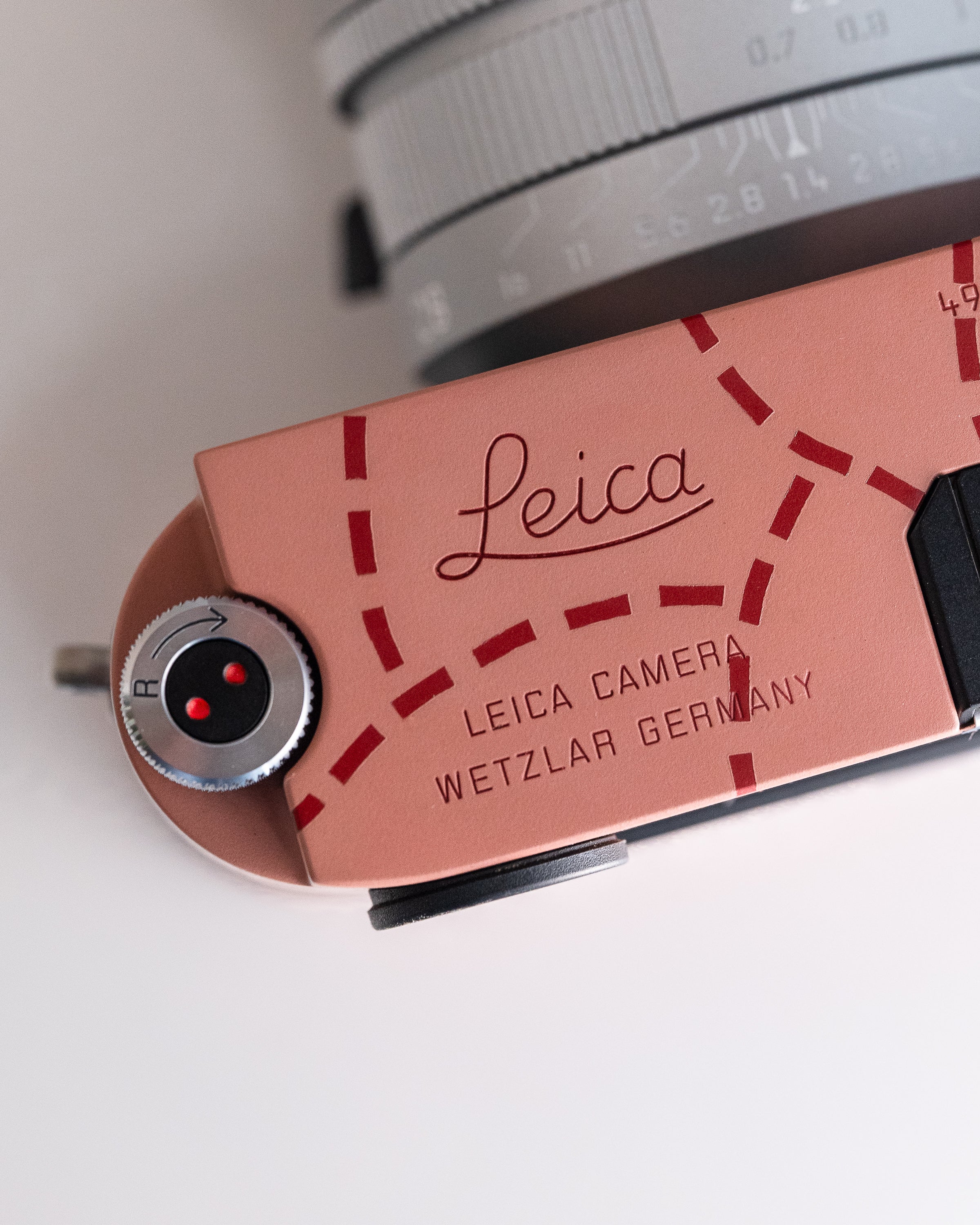 Ghost-FMR: 'Pink Pig' [Leica M-A Typ 127]